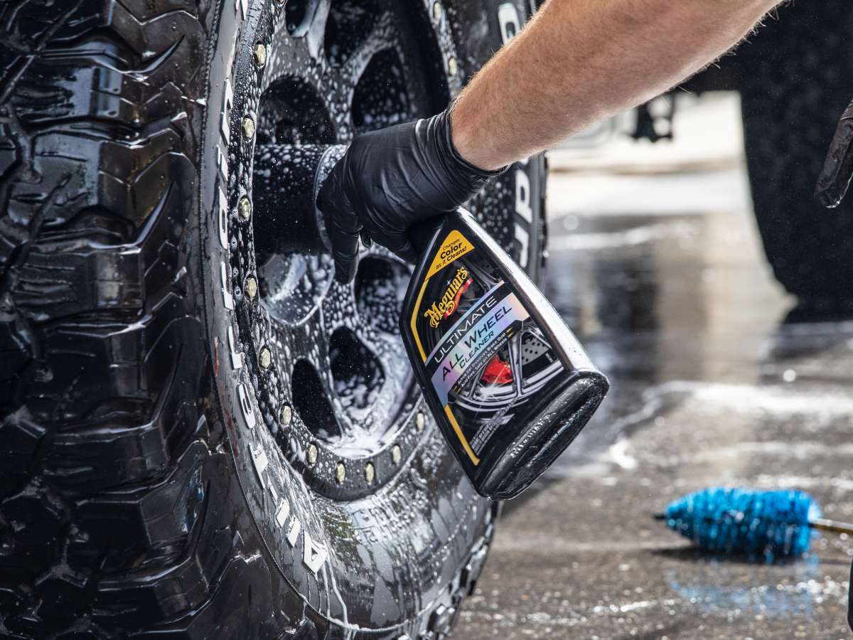 Ultimate All Wheel Cleaner (709ml) - Meguiar’s - MineNext